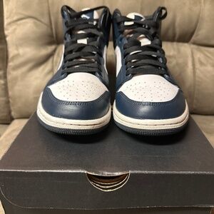 Air Jordan 1 MD